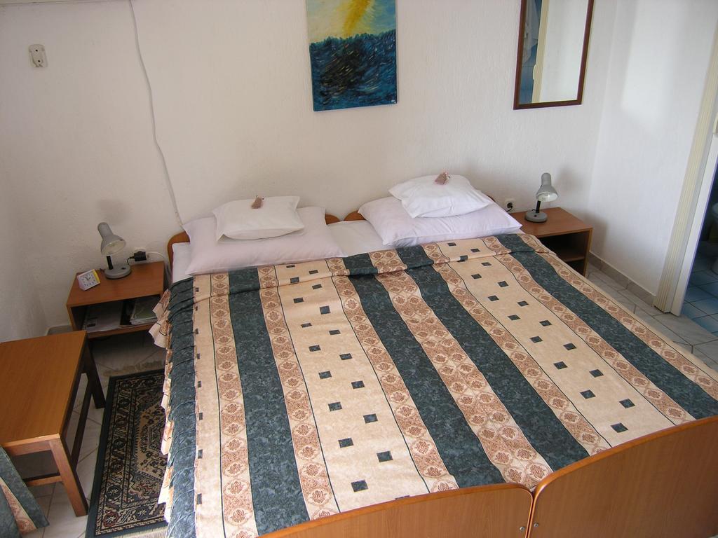 Apartmani Plach Krk Town Exterior photo